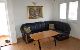 Apartment In Privlaka With Terrace, Air Conditioning, Wi-Fi, Washing Machine